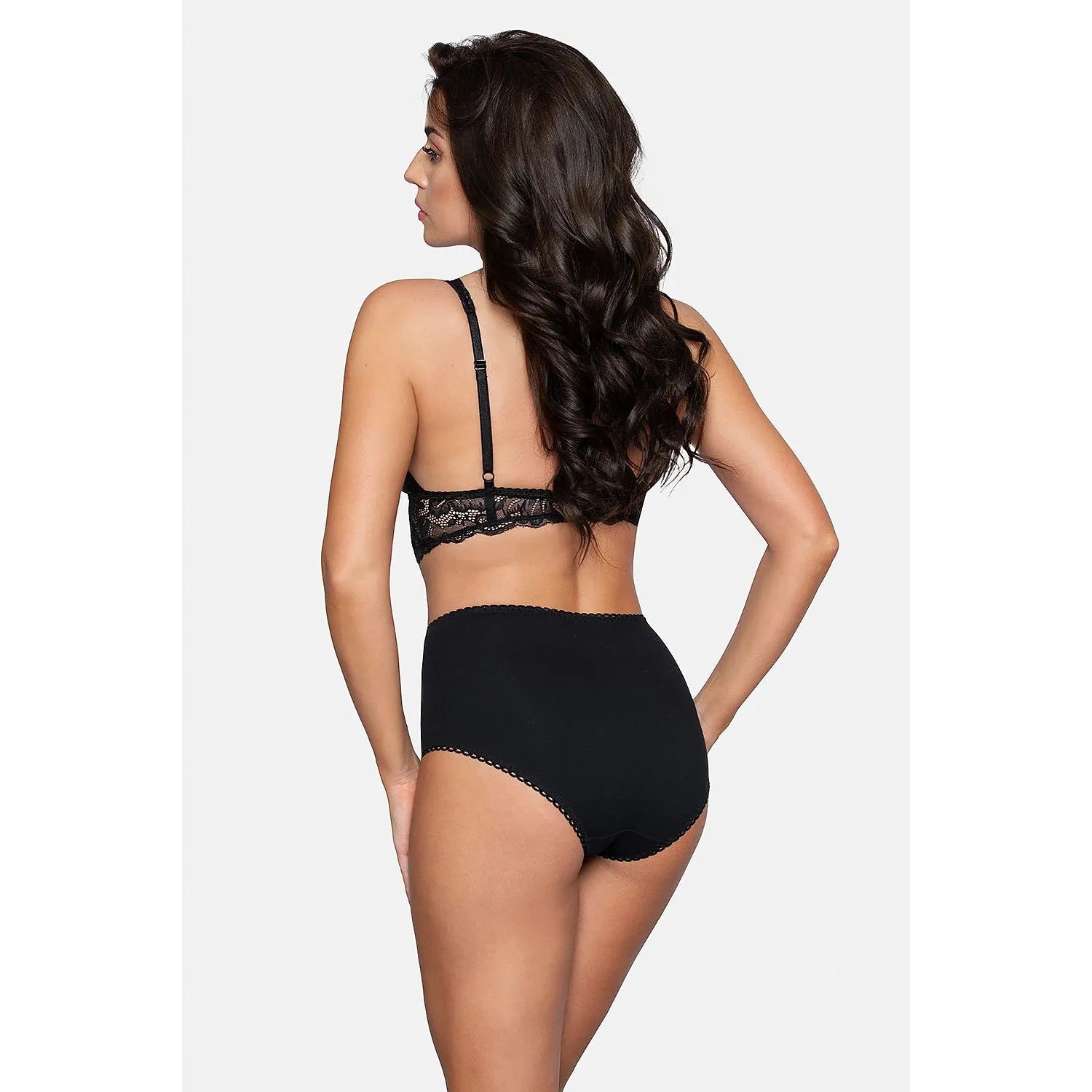 Ensemble lingerie Babell noir, corset dentelle sans armature, culotte taille haute, motifs floraux, élégant et confortable.