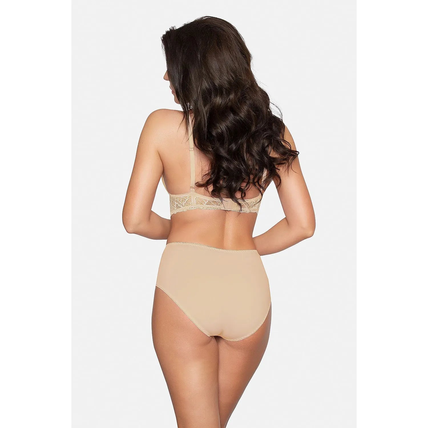 Culottes Babell 178041 nude pêche, coton haute qualité, dentelle élastique, ajustement parfait, confort et élégance.