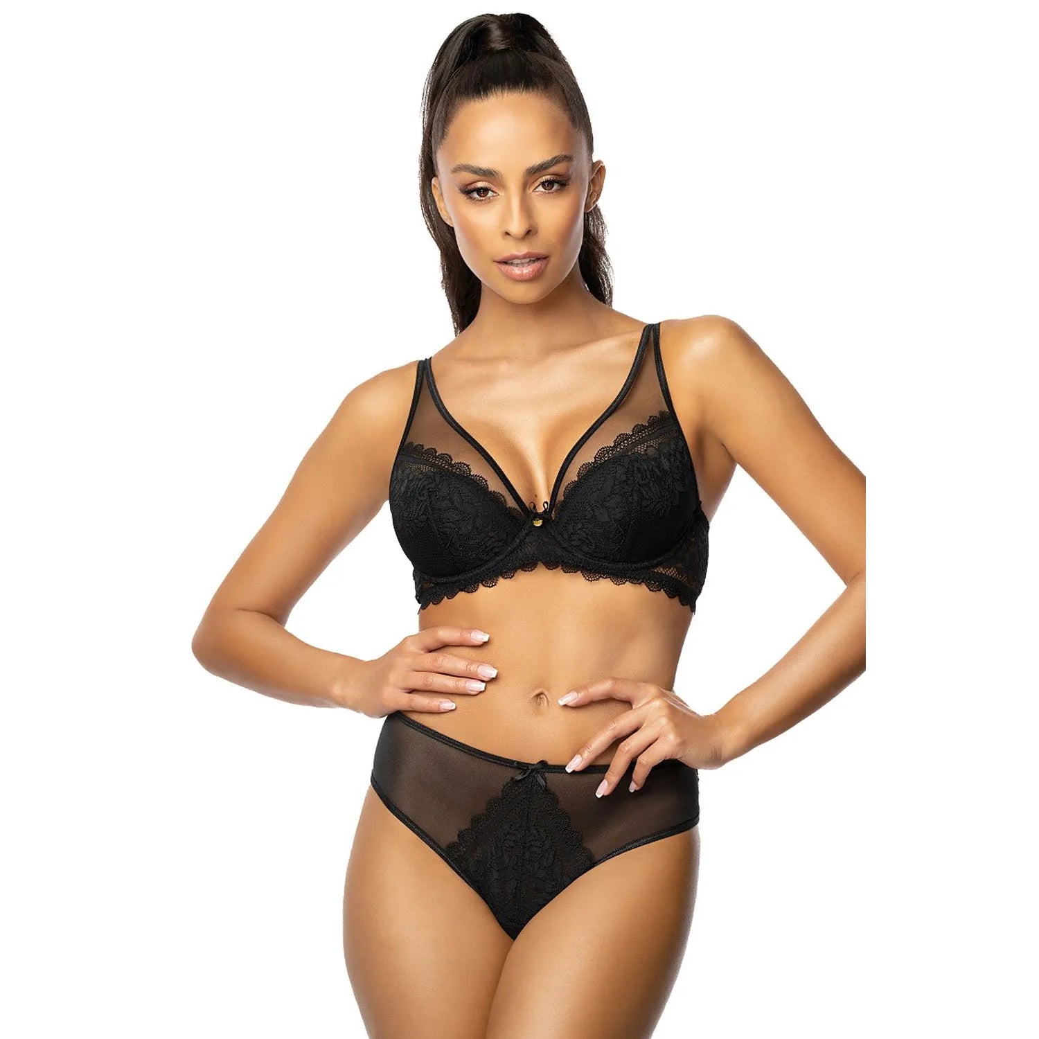 Culotte taille haute noire en dentelle florale, maille satinée, avec nœud décoratif, confort et élégance féminine.