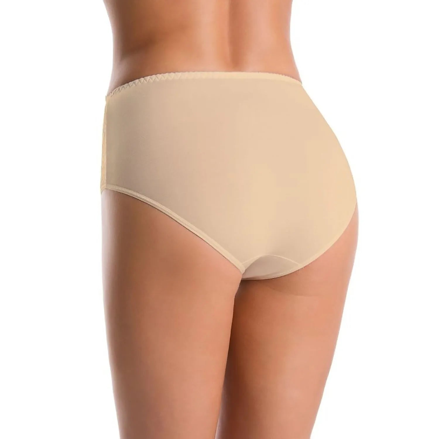 Culotte beige taille haute en dentelle florale, coton et Lycra, confort gainant, lingerie féminine élégante et discrète.