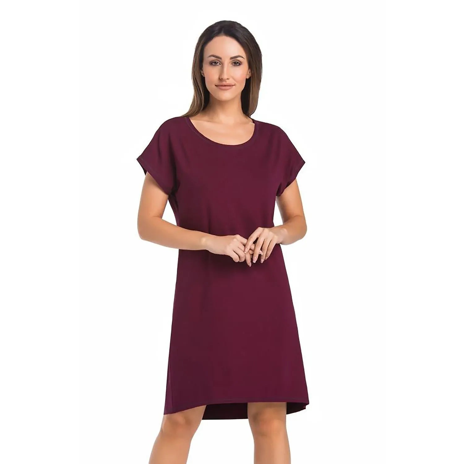 Chemise de nuit féminine en violet confortable élégante coupe A manches courtes col rond matière douce détente maison lingerie