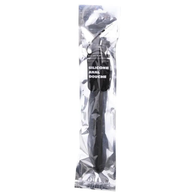 Douche anale en silicone noir flexible 30 cm avec adaptateur universel, emballée sous plastique transparent.