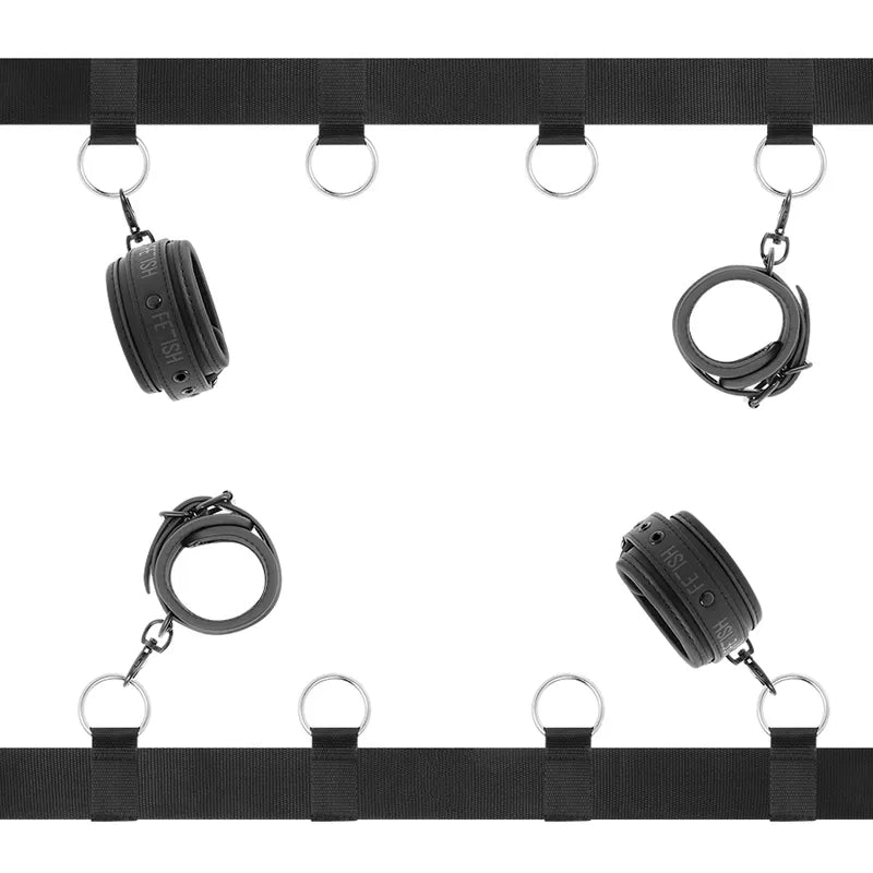 Ensemble bondage lit cuir vegan noir, sangles ajustables, métal inoxydable, sécurité et confort pour jeux BDSM.
