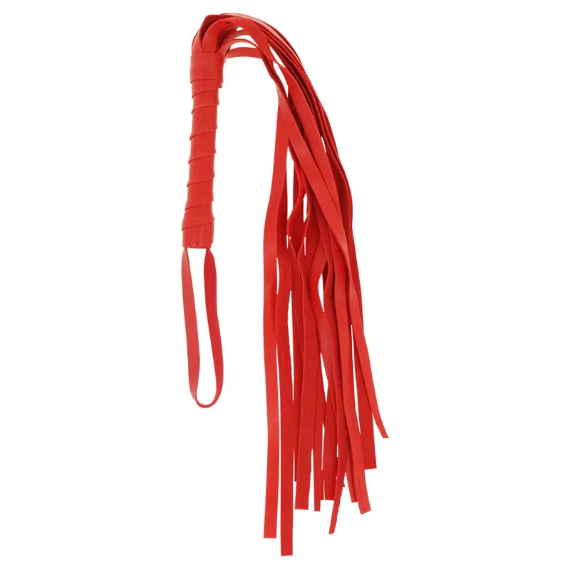 Fouet rouge en cuir synthétique avec lanières, accessoire de l'Ensemble Jeux Érotiques Ohmama pour couples.