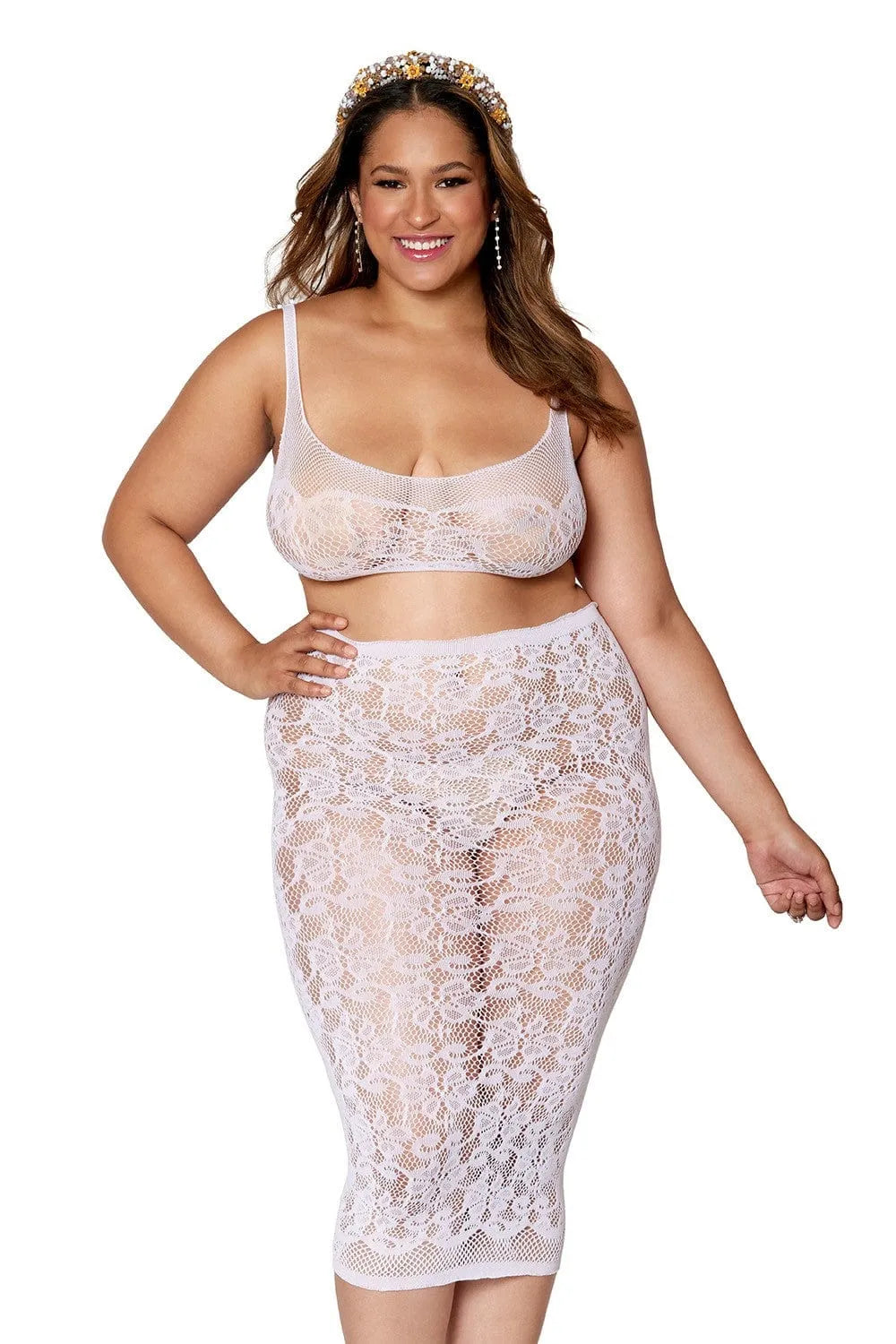 ensemble lingerie grande taille blanc dentelle brodée résille transparente bretelles épaisses ceinture élastique maintien jupe ajustée découpes entrecroisées