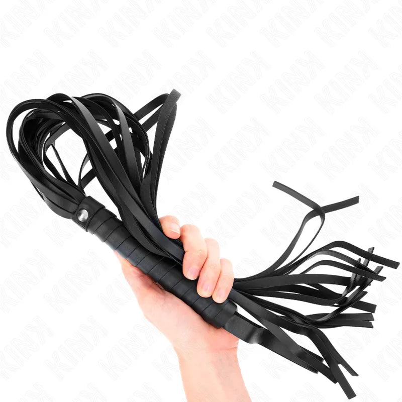 Fouet BDSM en cuir noir véritable, poignées ergonomiques, lanières multiples, design élégant et durable.