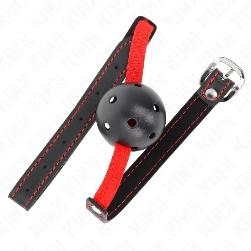Gag BDSM en silicone noir avec bretelles rouges ajustables, design ergonomique et sécurisé, idéal pour confort et domination.