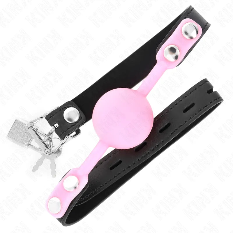 Gag BDSM silicone rose avec sangle noire ajustable, hypoallergénique et ergonomique, pour confort et sécurité.