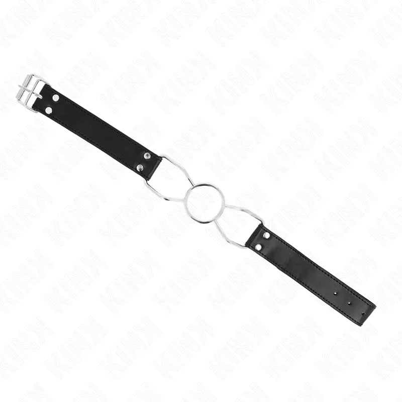 Gag BDSM en silicone noir ajustable, ergonomique, avec boucle métallique, confortable et sécurisé pour sessions prolongées.