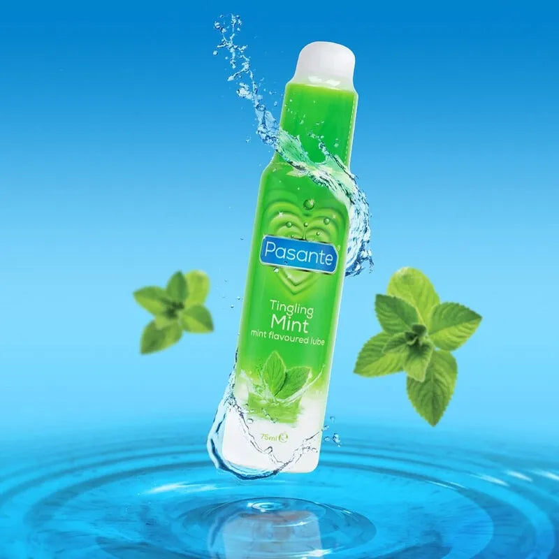 Gel lubrifiant vegan menthe vibrant, flacon vert avec pompe, effet rafraîchissant, compatible préservatifs, fond bleu.
