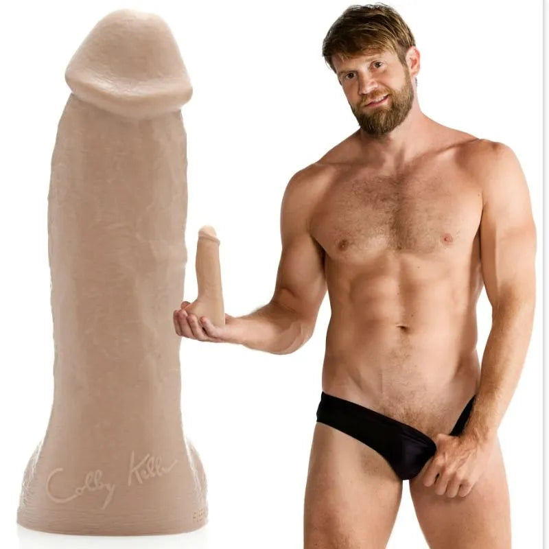 Je ne sais pas qui est sur l'image, mais voici un alt text :

Alt text : Gode ventouse réaliste en silicone platine, coule...
