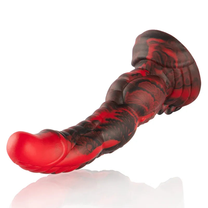 Gode silicone rouge-noir texturé, inspiré mythologie grecque, base large stable, design réaliste et ergonomique.
