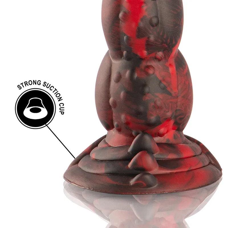 Gode en silicone rouge et noir texturé, base ventouse stable, inspiré de la mythologie grecque pour plaisir intense.