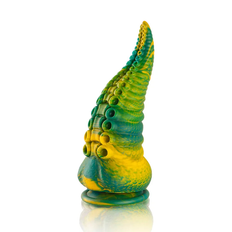 Gode en silicone mythologique, couleurs vibrantes jaune et vert, texture réaliste, design ergonomique et étanche.
