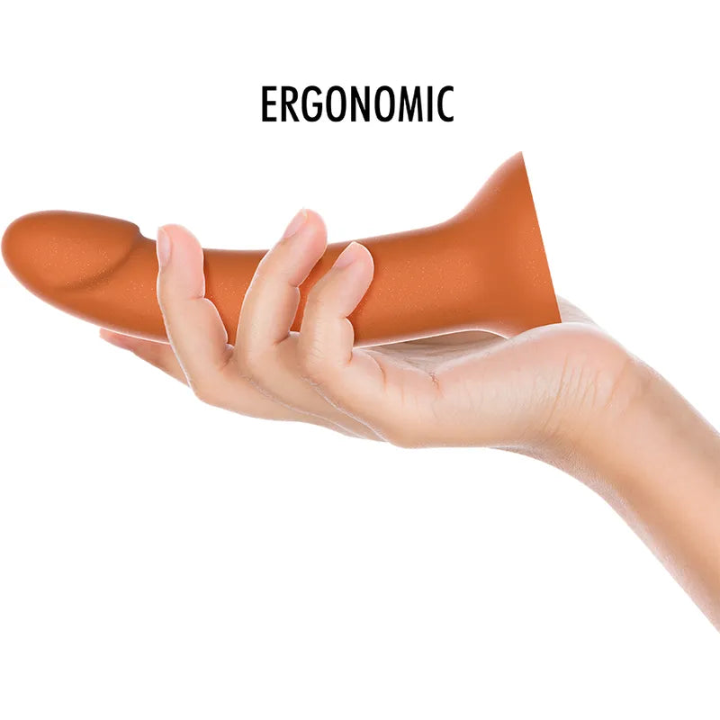 Gode en silicone doré ergonomique avec ventouse, finition brillante, longueur insérable 14 cm, diamètre 4 cm.
