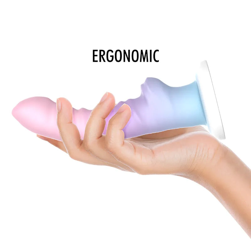 Gode silicone flexible multicolore avec ventouse, texture douce, 17 cm de long, 3 cm de diamètre, ergonomique.