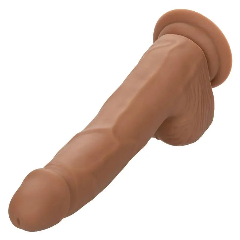 Godemichet silicone réaliste marron 8 pouces, ventouse, texture souple, flexible, fixation mains libres, harnais compatible.