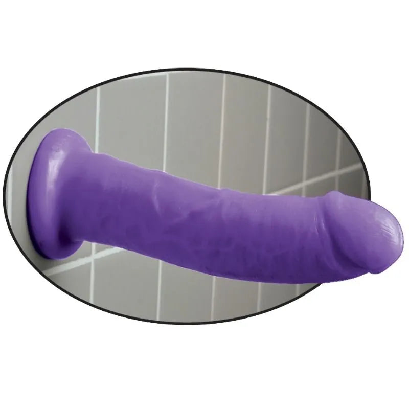 Godemichet violet 20 cm hypoallergénique avec ventouse, texture réaliste, caoutchouc américain, sans phtalates.