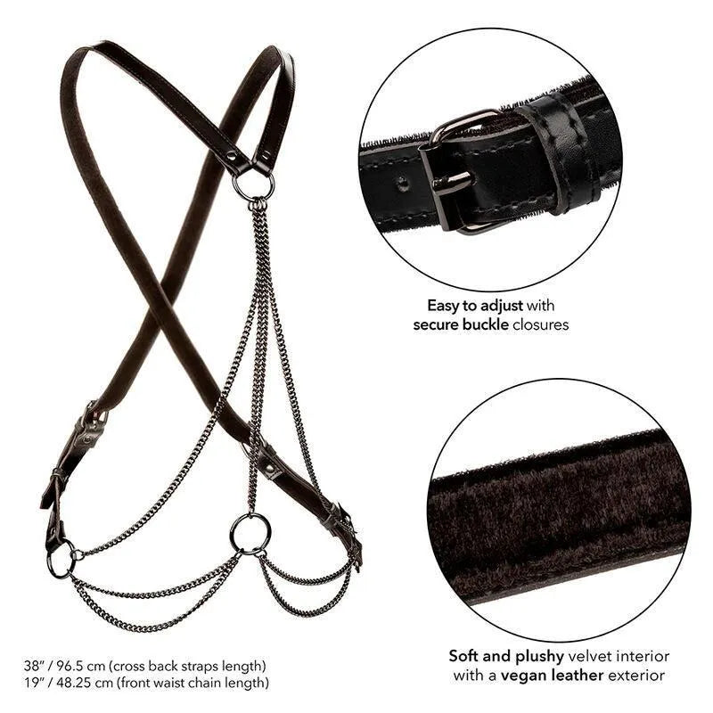Harnais noir grande taille, chaînes métal, boucles sécurisées, cuir végétalien, velours doux, design luxe moderne.