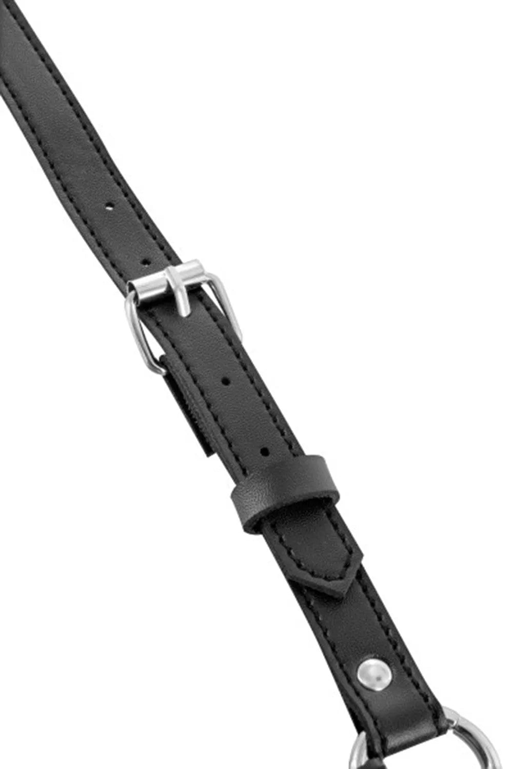 Harnais BDSM homme en simili cuir noir avec boucles en alliage de zinc, réglable pour un ajustement personnalisé.