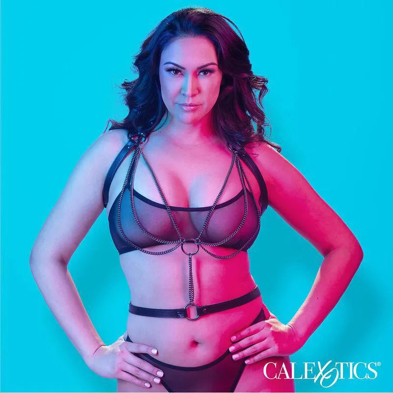 Harnais licol luxe grande taille, cuir végétalien, chaînes métal robustes, velours doublé, ajustable, couture renforcée.