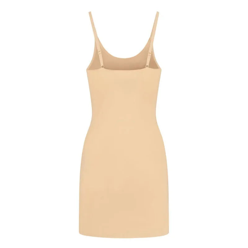 Robe invisible beige Bye Bra, microfibre légère, bretelles réglables, ajustement parfait, contrôle léger, sous-vêtements.