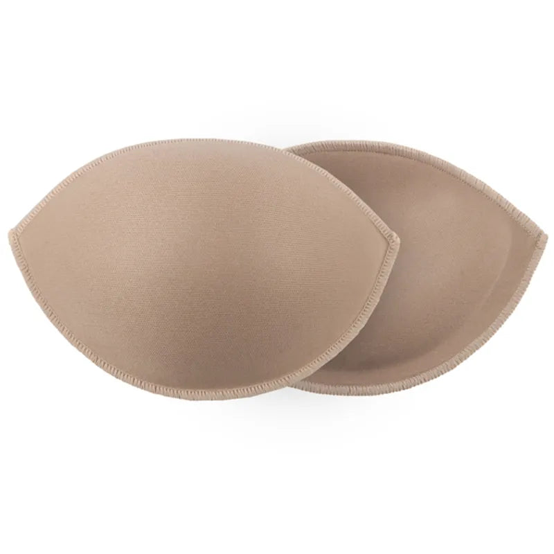 Coussinets rehausseurs beiges réutilisables, effet naturel, confortables et invisibles pour soutien-gorge, galbe discret.