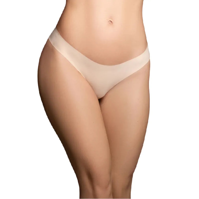 Culotte brésilienne invisible beige sans couture, microfibre douce, design discret, idéale sous vêtements moulants.