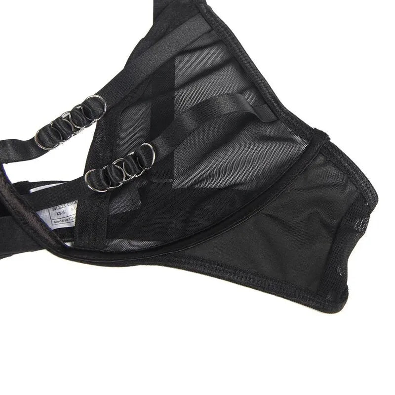 Ensemble lingerie noir Subblime femme, soutien-gorge et culotte en dentelle transparente, détails élégants et confortables.