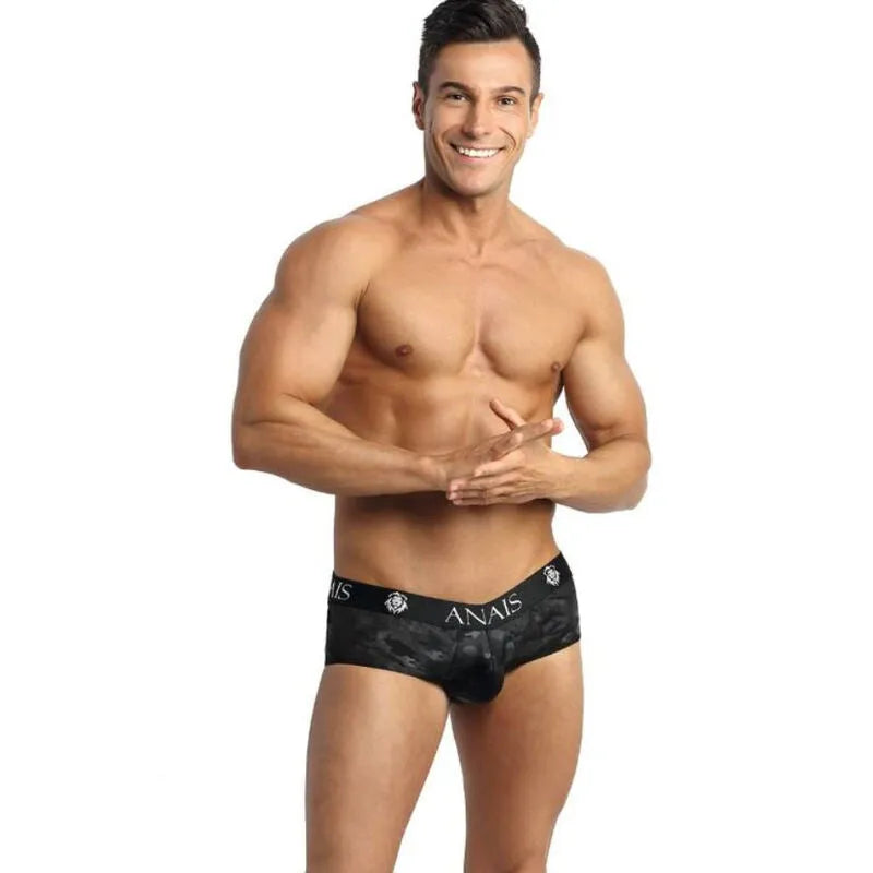 Bikini homme microfibre imprimé militaire, fesses ouvertes, élégant et confortable, fabrication européenne.