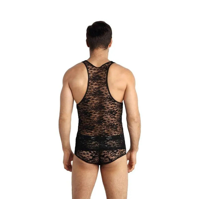 Homme portant un top lingerie sans manches en dentelle noire à motif fleuri, ajustement parfait et style élégant.