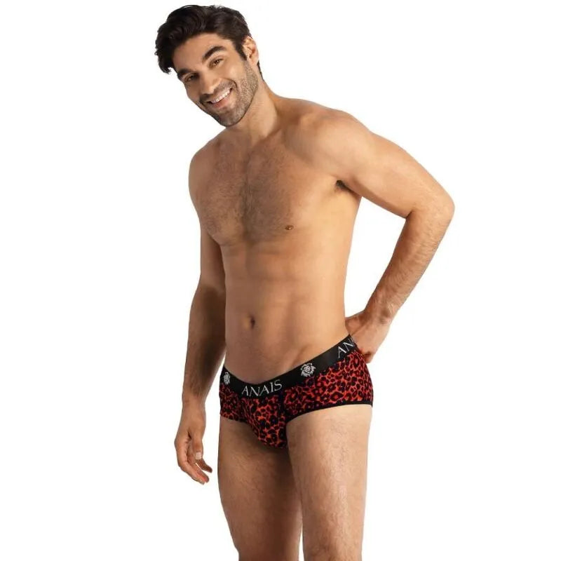 Culotte homme rouge imprimé animal, microfibre, coupe sportive, confort optimal, style audacieux, fabrication européenne.