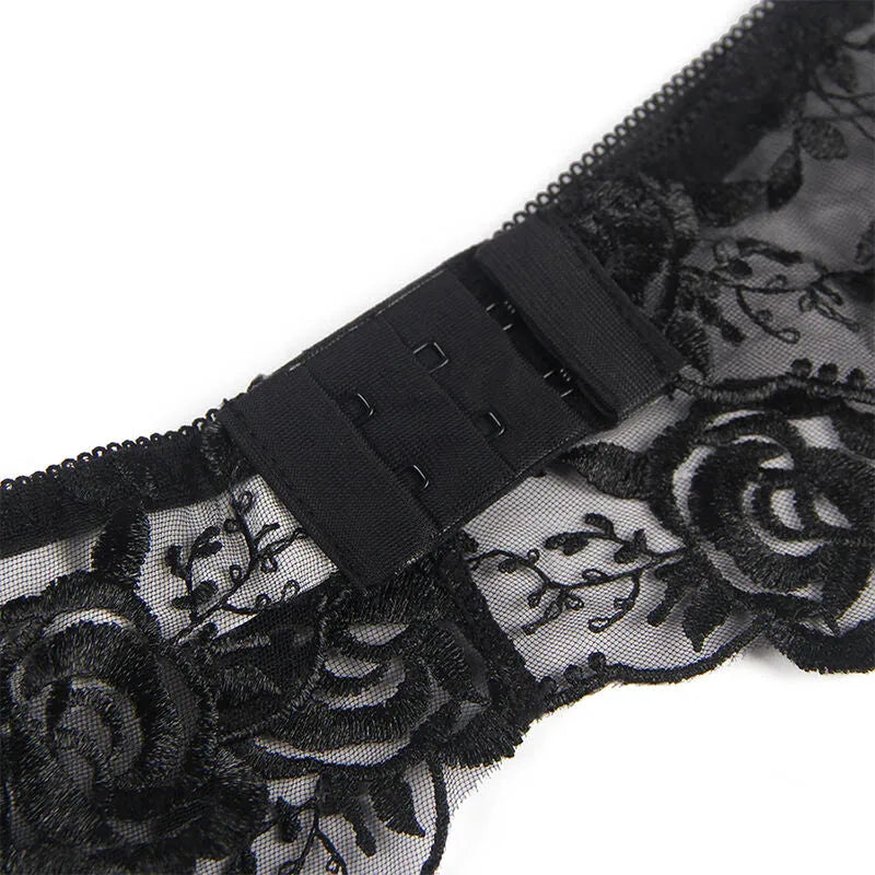 Ensemble lingerie noir 3 pièces grande taille, dentelle florale, satin extensible, confort et maintien optimal.