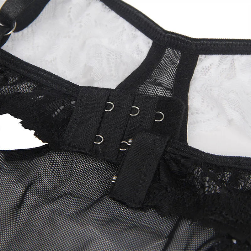 Lingerie sensuelle servante Subblime noir blanc confortable extensible satinée corset ouverture poitrine silhouette galbante tailles variées élégante