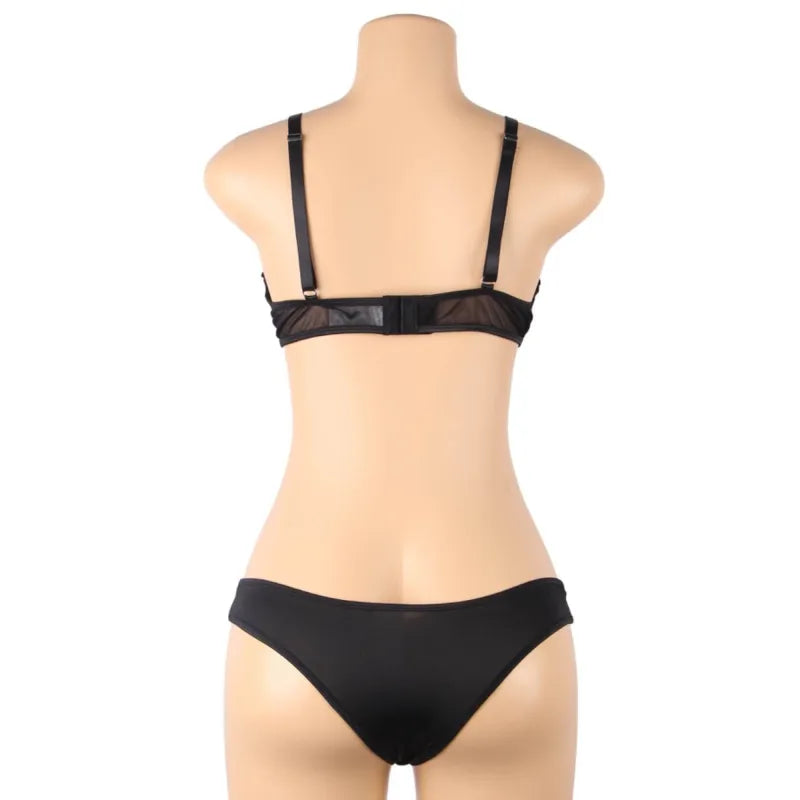 Ensemble lingerie noir deux pièces sans armatures, bretelles réglables, polyester élasthanne, confort et séduction.