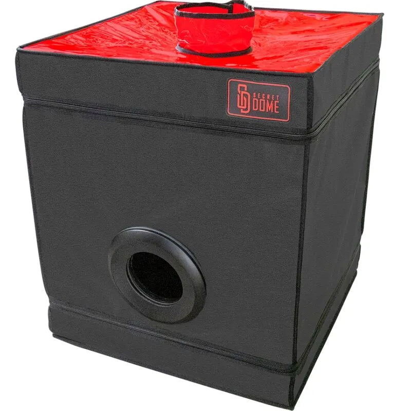 Cabine BDSM violette élégante avec LED, menottes robustes, matelas confortable, attaches résistantes, design compact.