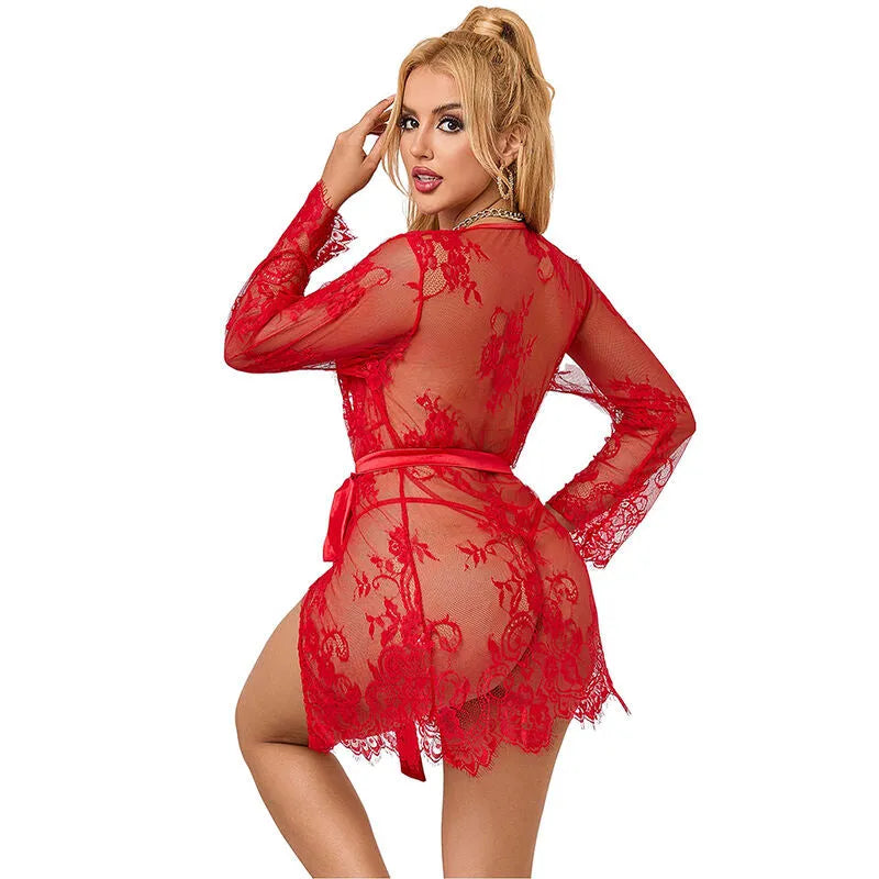 Chemise de nuit grande taille rouge en dentelle, élégante et confortable, design Subblime, flatteuse et sensuelle.