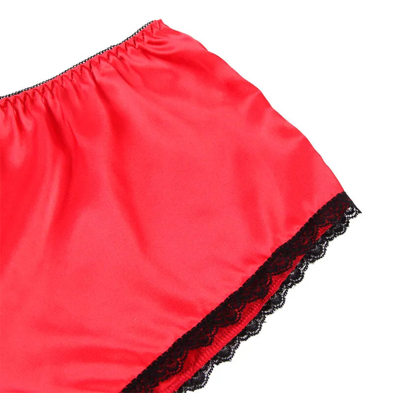 Ensemble lingerie rouge en soie et dentelle noire, grande taille, coupe flatteuse, confort et luxe pour femme.
