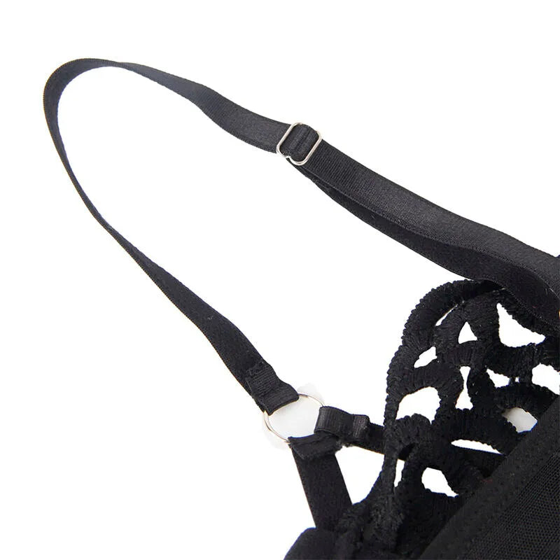Body en dentelle noire élégante avec bretelles ajustables, détails délicats, style moderne et confort maximisé.