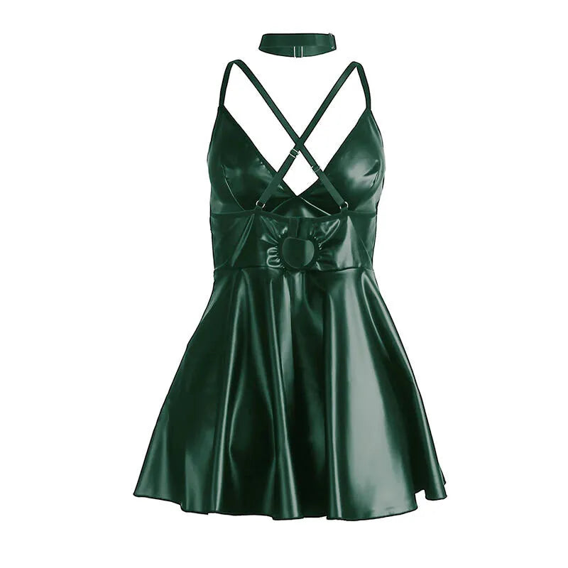 Chemise de nuit verte en cuir PU brillant, bretelles réglables, coupe ajustée, élégante et sensuelle pour moments intimes.