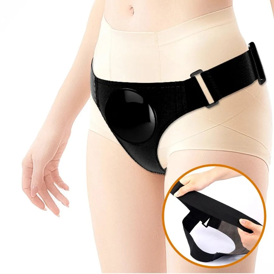 Gode vibrant marron réaliste en TPR avec harnais réglable et fonction giclante pour stimulation intense.