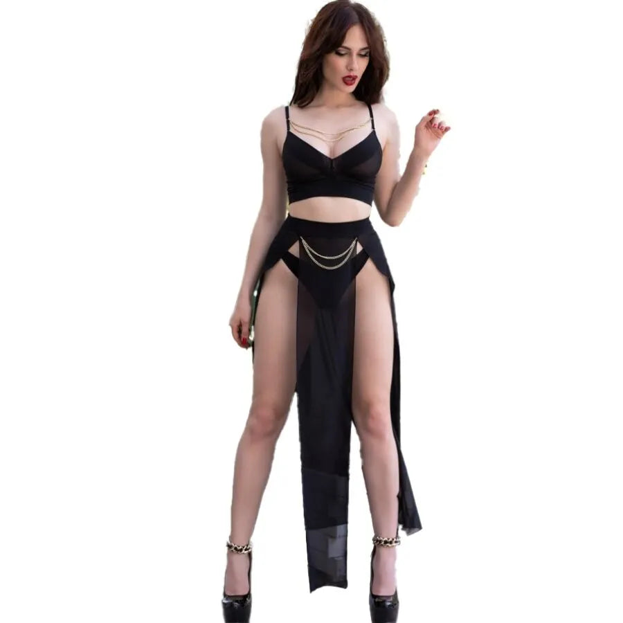 Ensemble lingerie noir trois pièces avec chaînes dorées, top, jupe fendue, string, bretelles réglables, tailles L XL.