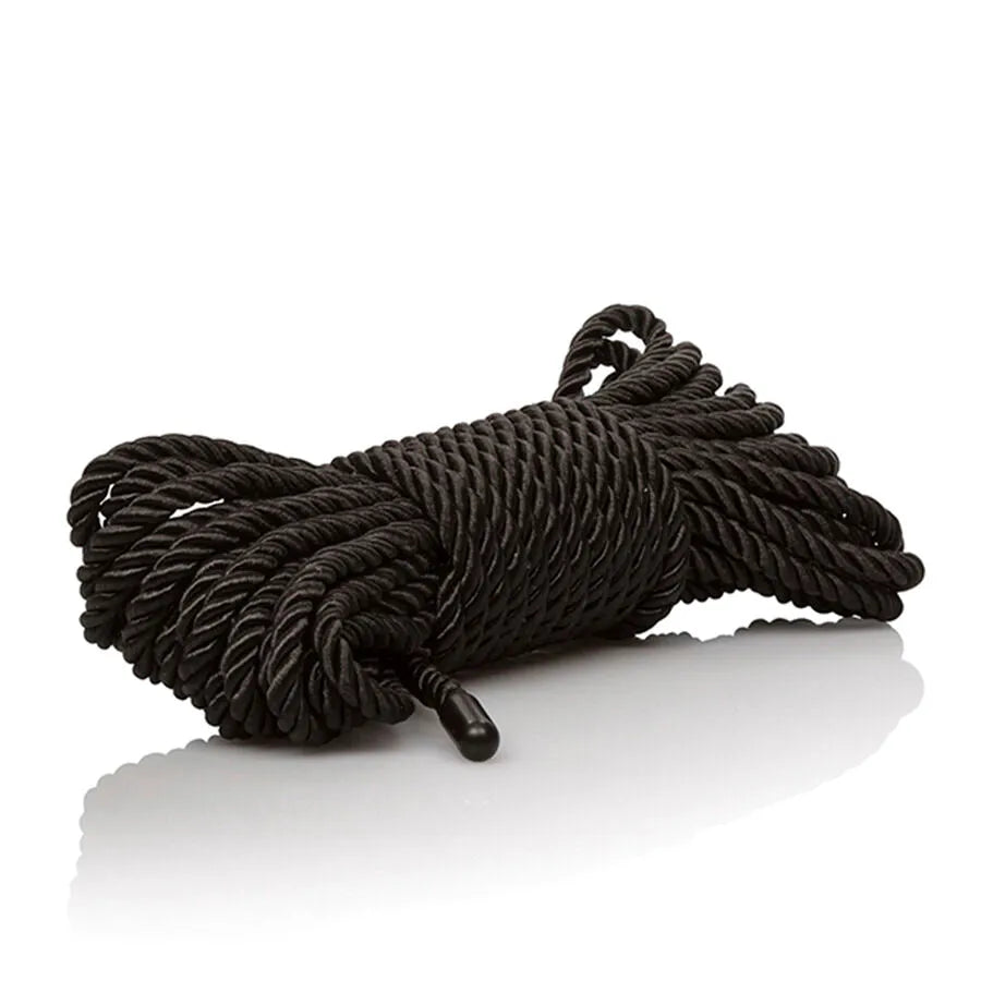 Corde bondage Shibari noire 10m en coton polyester, douce et résistante, idéale pour jeux sensuels et créatifs en couple.