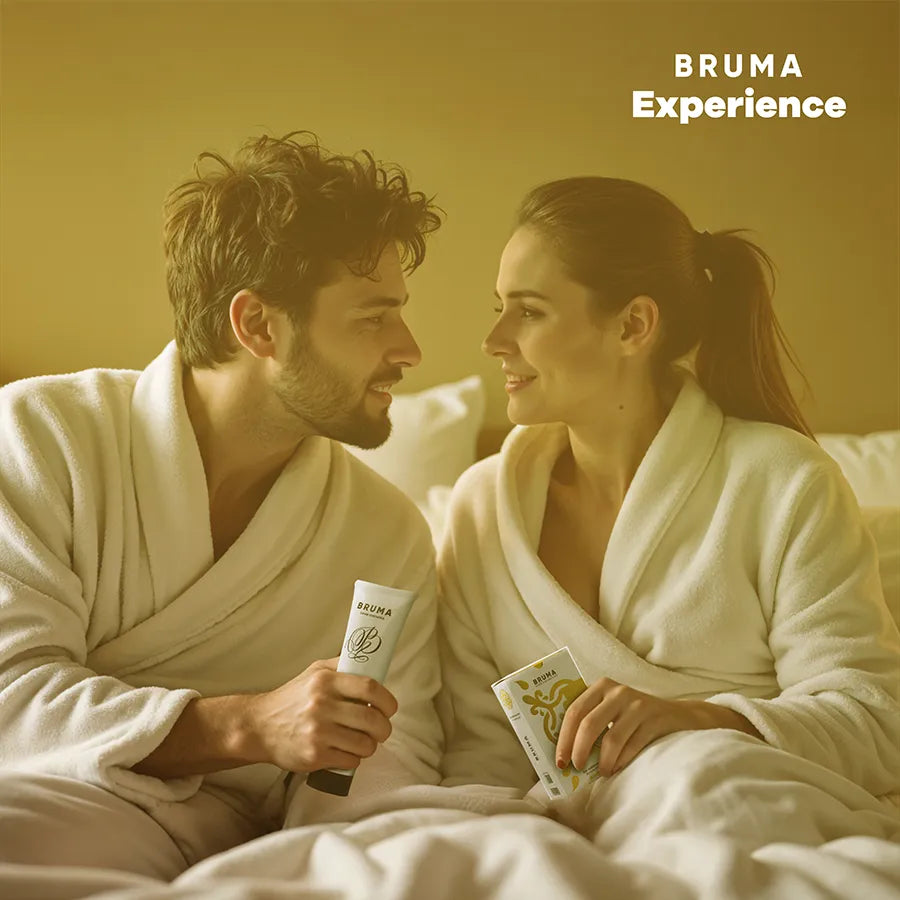 Gel lubrifiant BRUMA ananas coco, ultra-glissant, hypoallergénique, sans parabènes, pour moments intimes tropicaux.