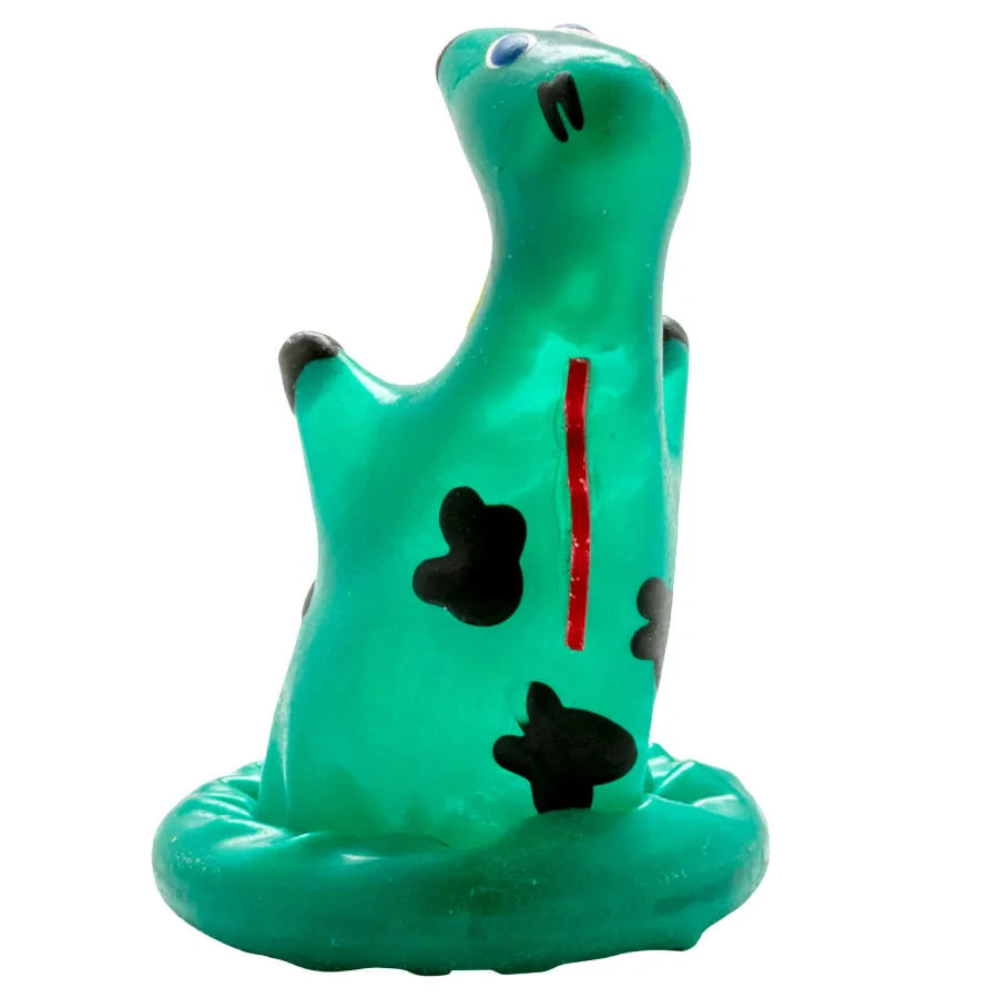 Préservatif fantaisie peint à la main, vert, forme de monstre du Loch Ness, détails noirs et rouges, style bohème.