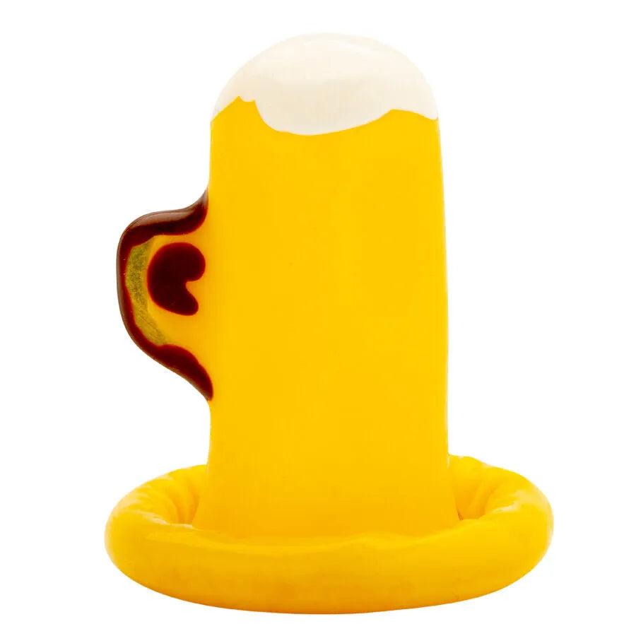 Préservatif fantaisie jaune peint à la main en forme de verre de bière, style bohème, unique et artisanal.