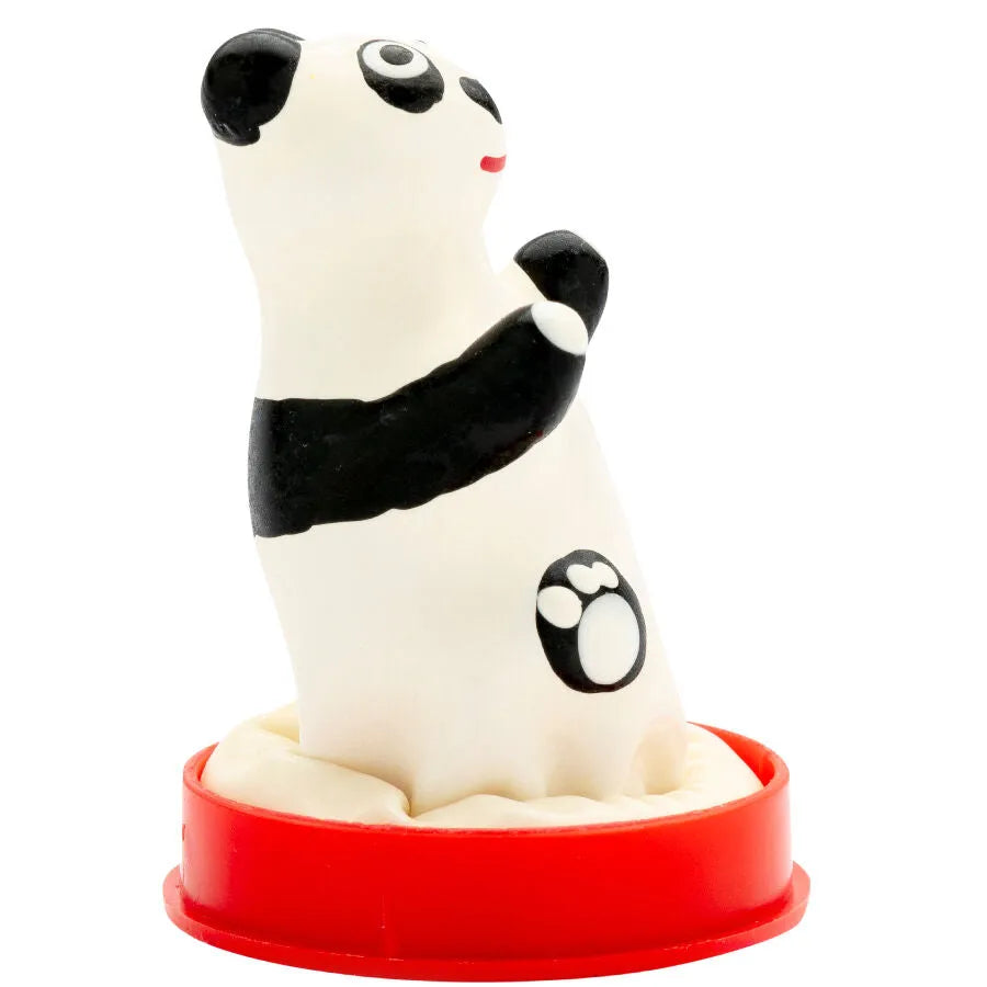 Préservatif fantaisie peint à la main, motif panda noir et blanc, style bohème, sur socle rouge, unique et artisanal.