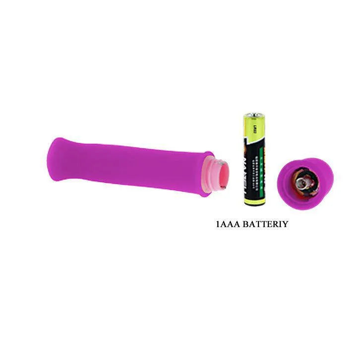 Vibromasseur lilas en silicone, design ergonomique, sans phtalates, avec compartiment à pile AAA visible.
