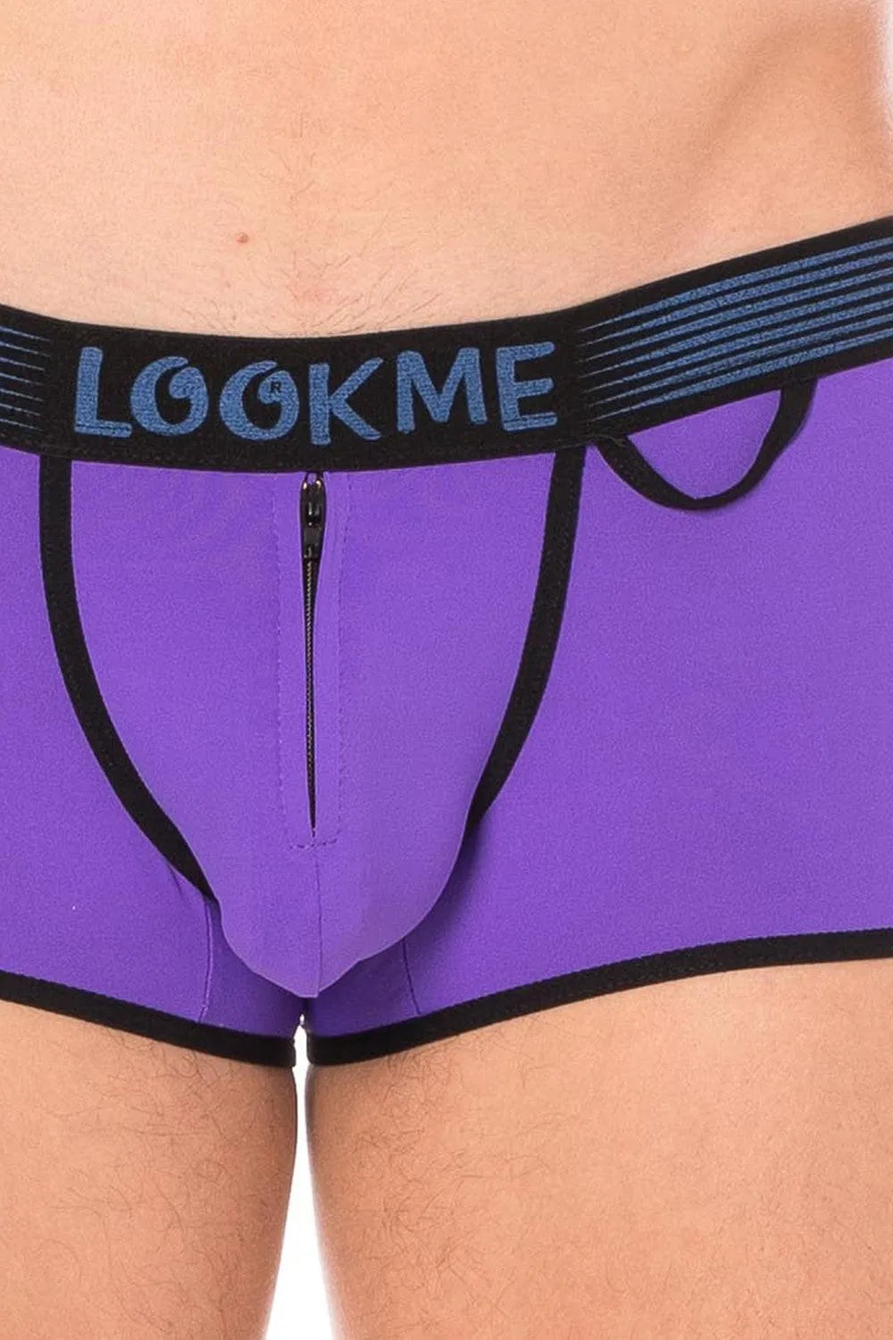 Culotte mini échancrée violette avec ceinture noire Look Me, fermeture éclair frontale, anneau latéral, style urbain.