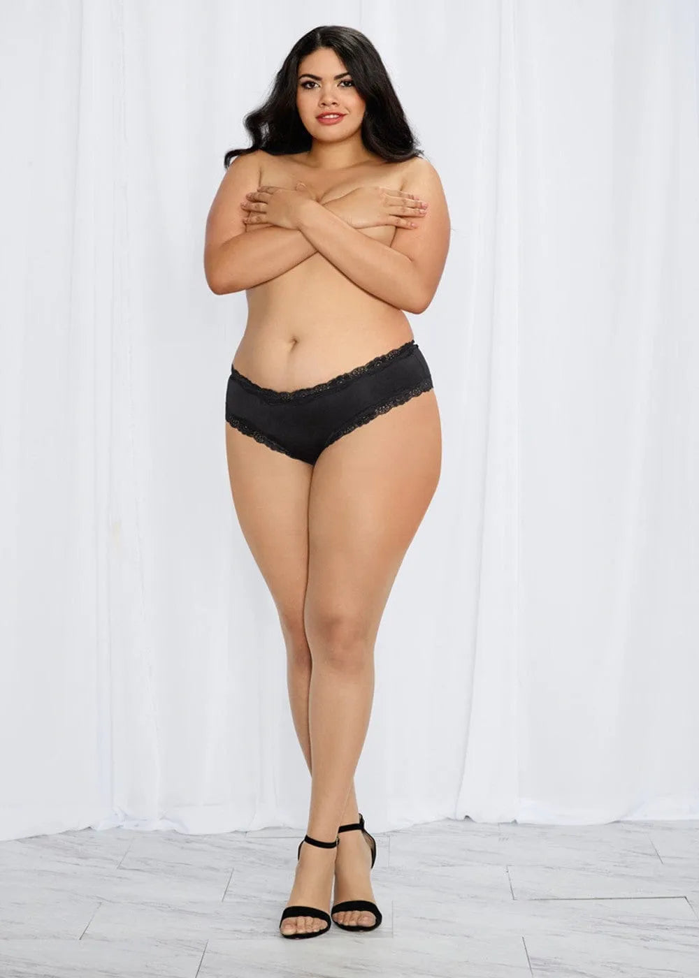 Tanga Grande Taille Noir Satin Dentelle